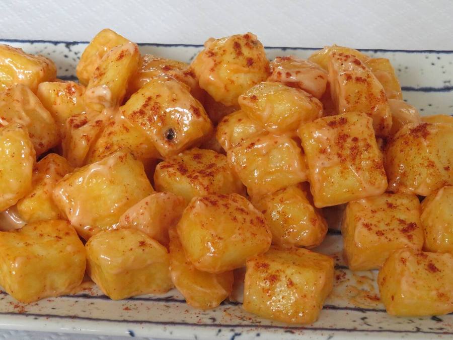 Bravas